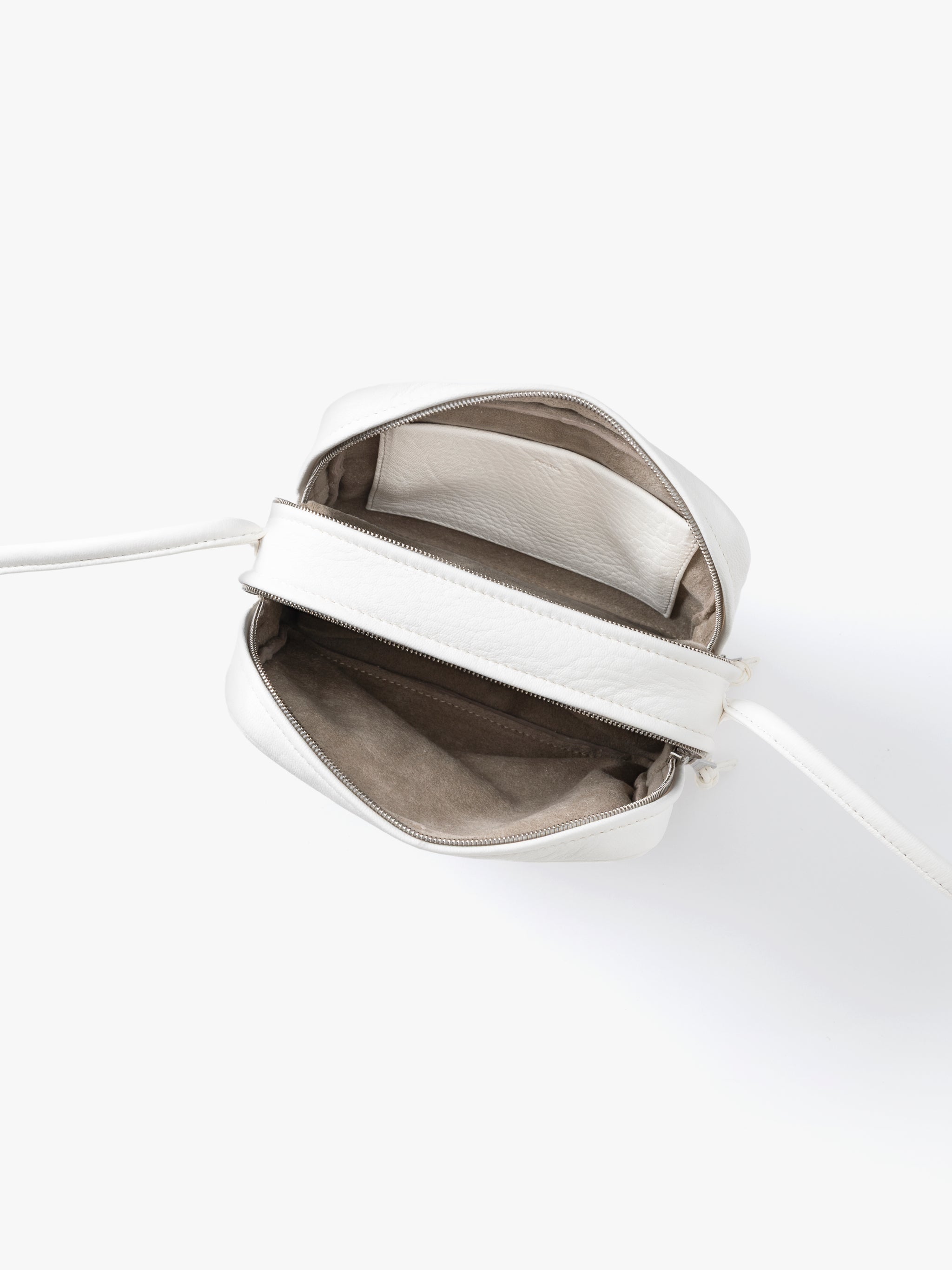 バッグ DEER LEATHER SQUARE SHOULDER / aeta Aeta」 DEER LEATHER SQUARE BOSTON LONG HANDLE S color:BLACK